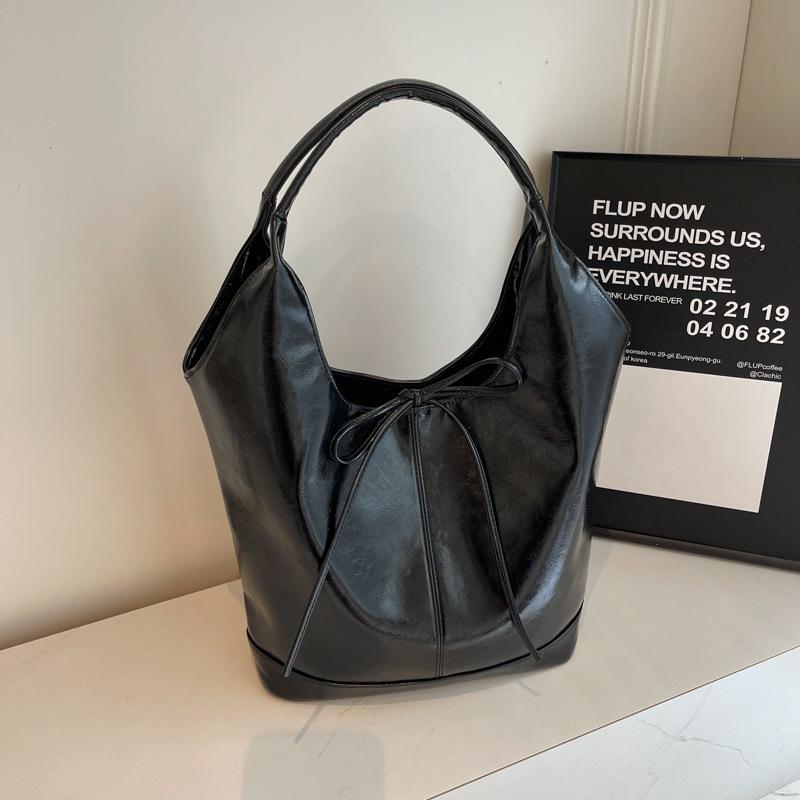 

2024 новая мода высокого класса Sen Meng летний популярный рюкзак через плечо повседневный нишевый дизайн корейская простая женская сумка 41*13*27 чёрный