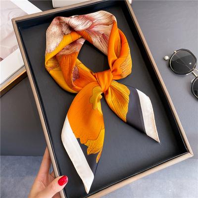 Αξεσουάρ – Κασκόλ και μαντήλια