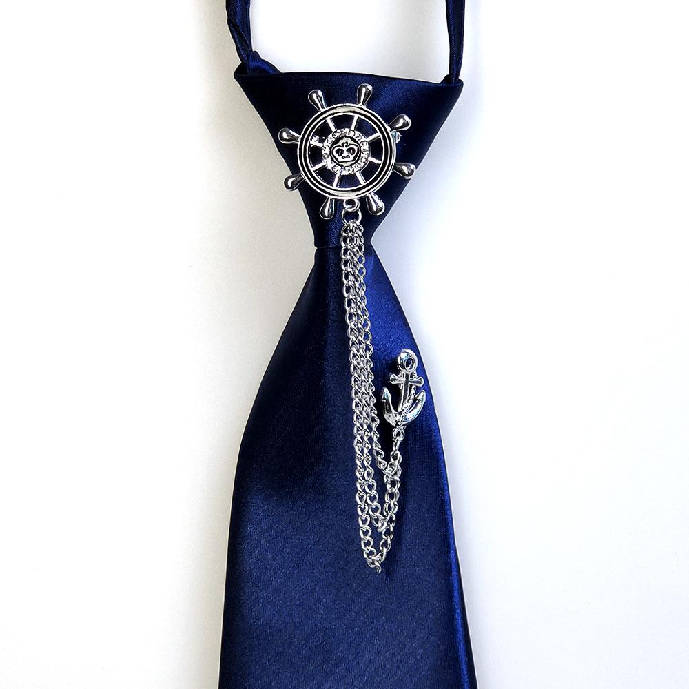 Unisex Retro Gotisches Fliege mit Quastenketten Corsage