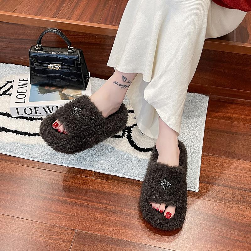 French gentle fluffy shoes for women's 2025 new autumn wear versatile temperament shoes high-end versatile slippers