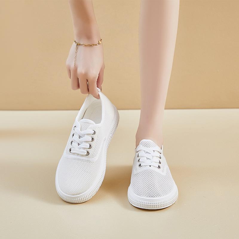 Mesh versatile little white shoes women's summer 2025 new breathable flat bottom hollow soft sole mesh shoes casual sports shoes