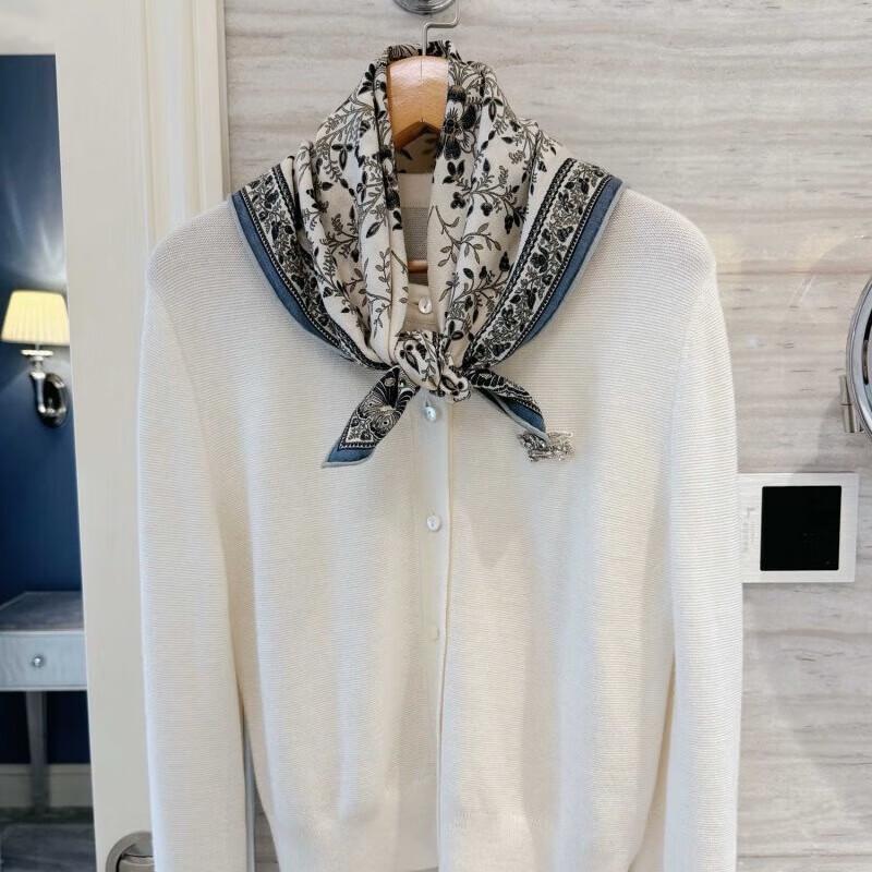 NINA SOLOR Elegant Double-Sided Silk Wool Scarf