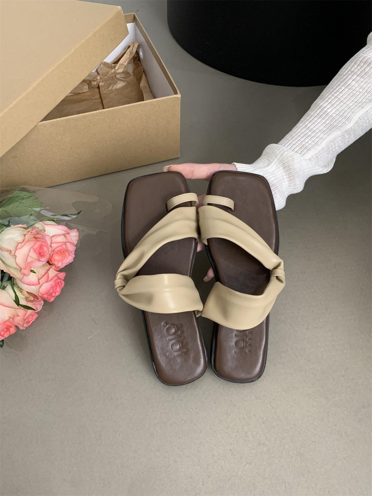 

2024 тапочки женские летние носки новые французские феи нежные подходящие юбки пляжные мягкие сандалии с плоским дном и закрытым носком 35 хаки