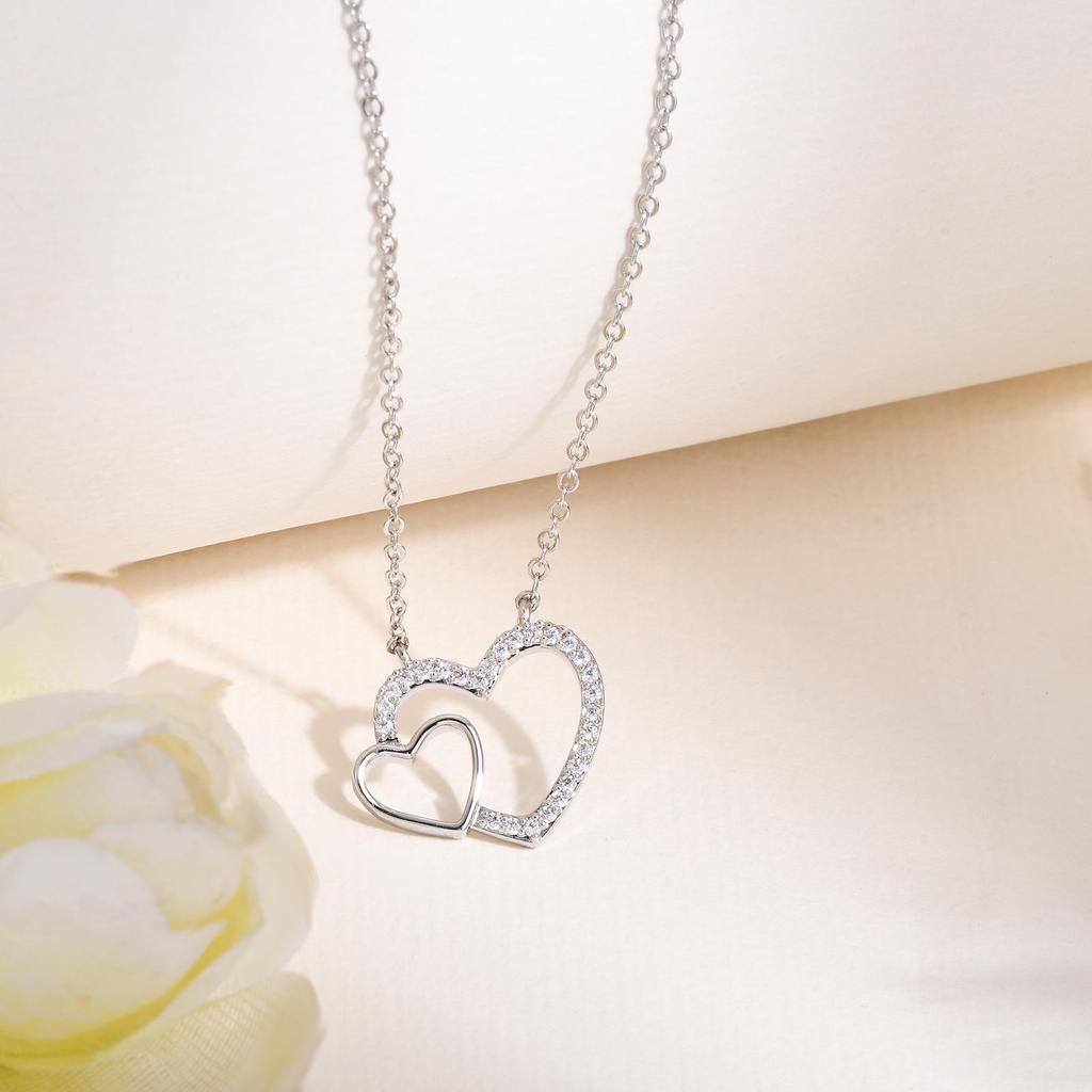 Luxury Double Heart Zirconia Necklace - Elegant and Versatile Jewelry for Women, Perfect for Valentine's Day and Everyday Wear.