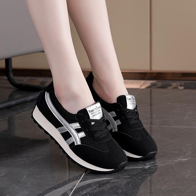 ins Korean version of Forrest Gump shoes women's tide 2025 spring and autumn new height increase student sports running leisure street photography k81