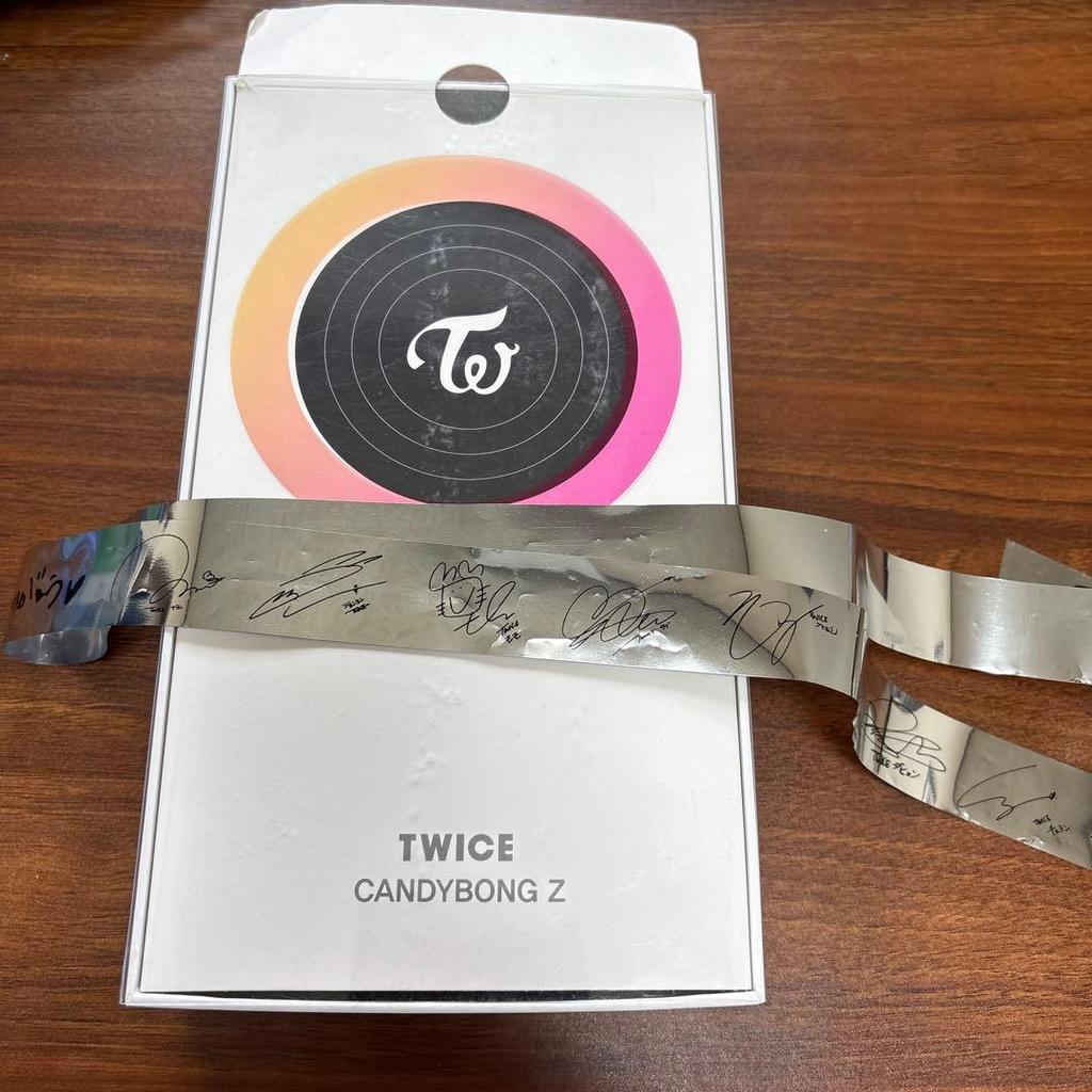 [USED] TWICE CANDYBONG Z (with silver tape)
