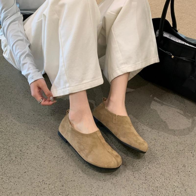 Shallow mouth round head single shoes pig's trotters summer new French soft surface soft sole versatile skirt flat bottom women's shoes