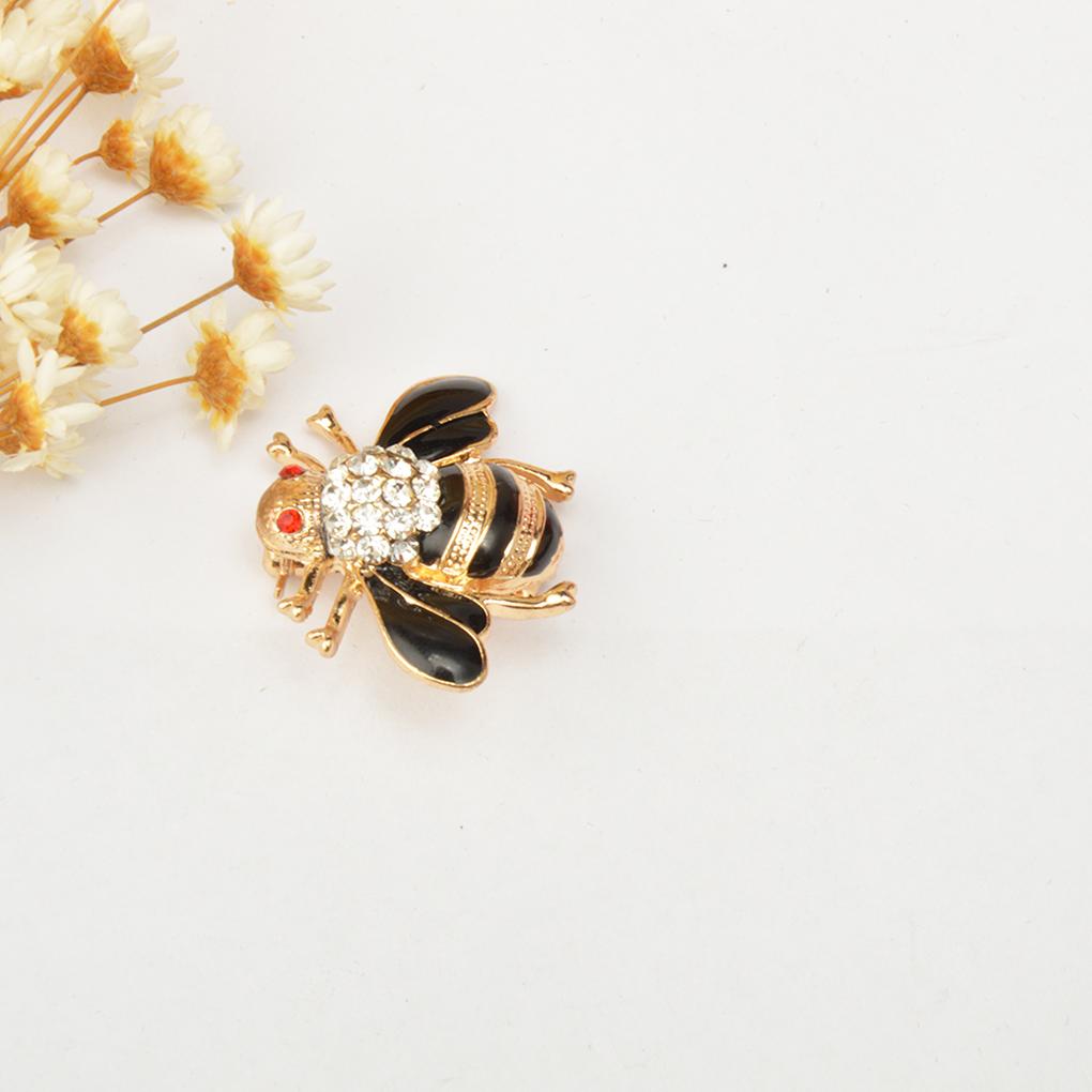 Bee Brooch Enamel Cute Exquisite Charming Rhinestone Romantic Vintage Breastpin Valentine's Day Brooches for Woman Jewelry Gift