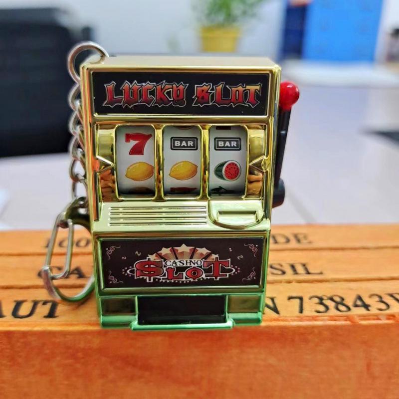 Mini Chaveiro de Jogo de Girar Frutas Desenho Animado: Brinquedo de Sorteio Balançante