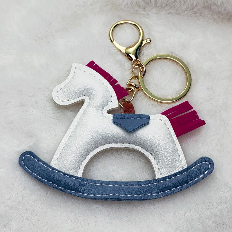 2025 Jahr des Pferdes Leder Schlüsselanhänger - Kreativer Kleines Pferd Anhänger mit Baumwollgefülltem Wackel Charm