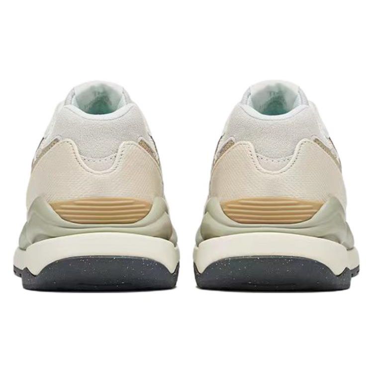 New Balance 57/40 Grey Day Unisex Sneakers Tan Moonbeam Rain-Cloud M5740GRM