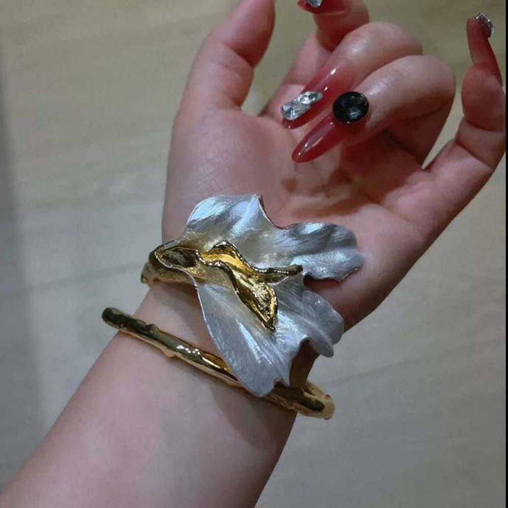 Accessories Openable Tulip Bangle Armlet Geometric Metal Flower Bracelet Irregular Exaggerated Golden and White Bangle Versatile
