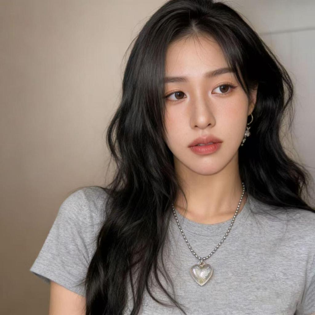 Reina Iridescent Bubble Heart Necklace - Korean Niche Cute Beaded Titanium Steel Clavicle Chain for Women (Spring/Summer)