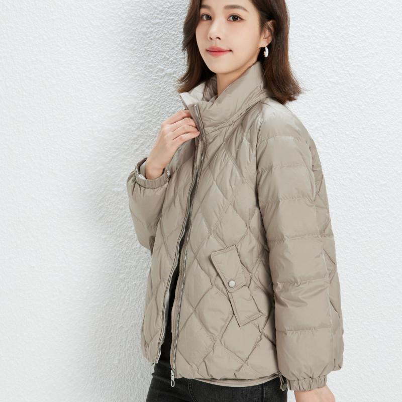 2024 autumn and winter new down jacket women's light and thin stand-up collar 90 white duck down fashion and thin short coat