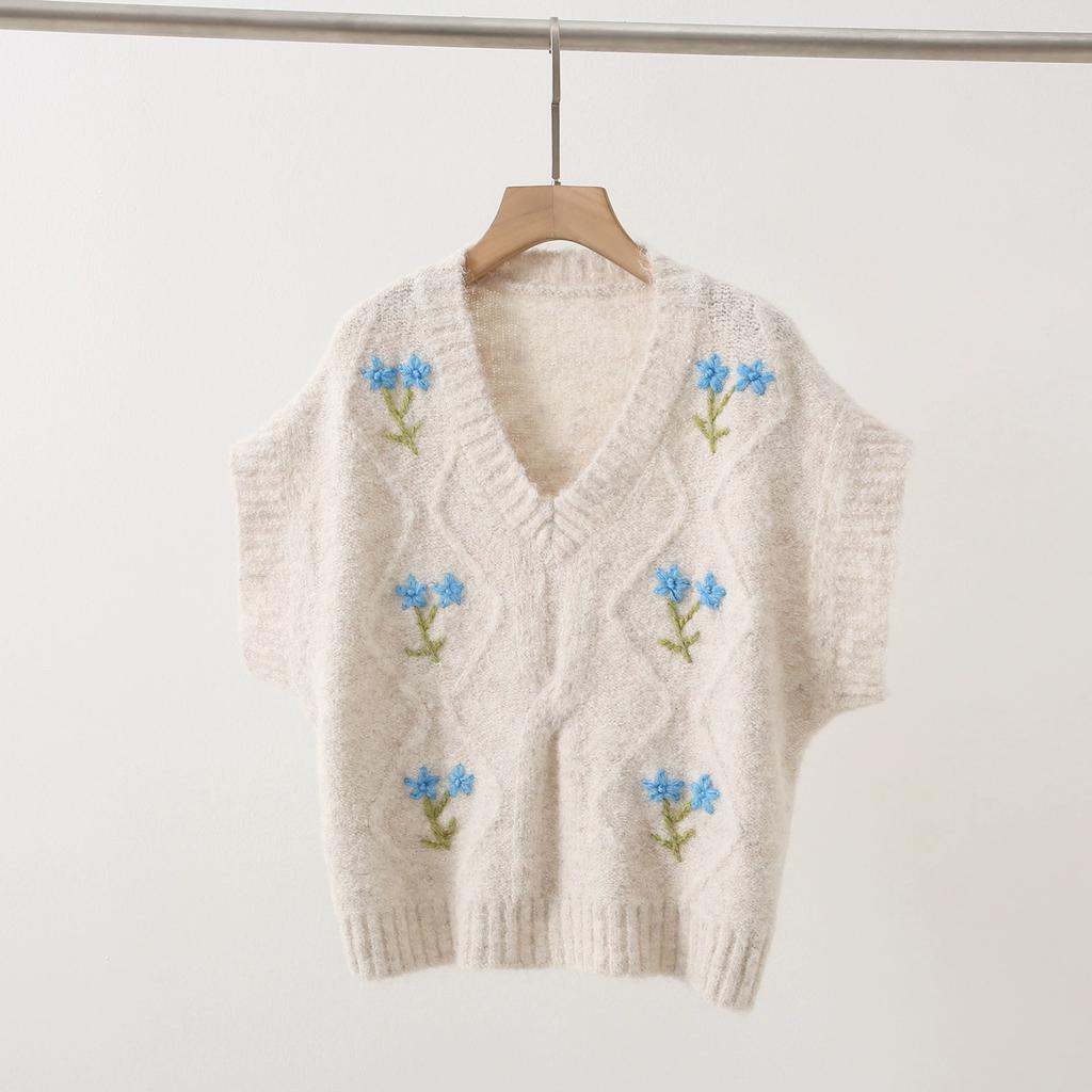 Dimanaf 2025 Autumn Women Bat Vest Sweaters Embroidered Flowers Knitting Buttons Casual Style Loose Sweater