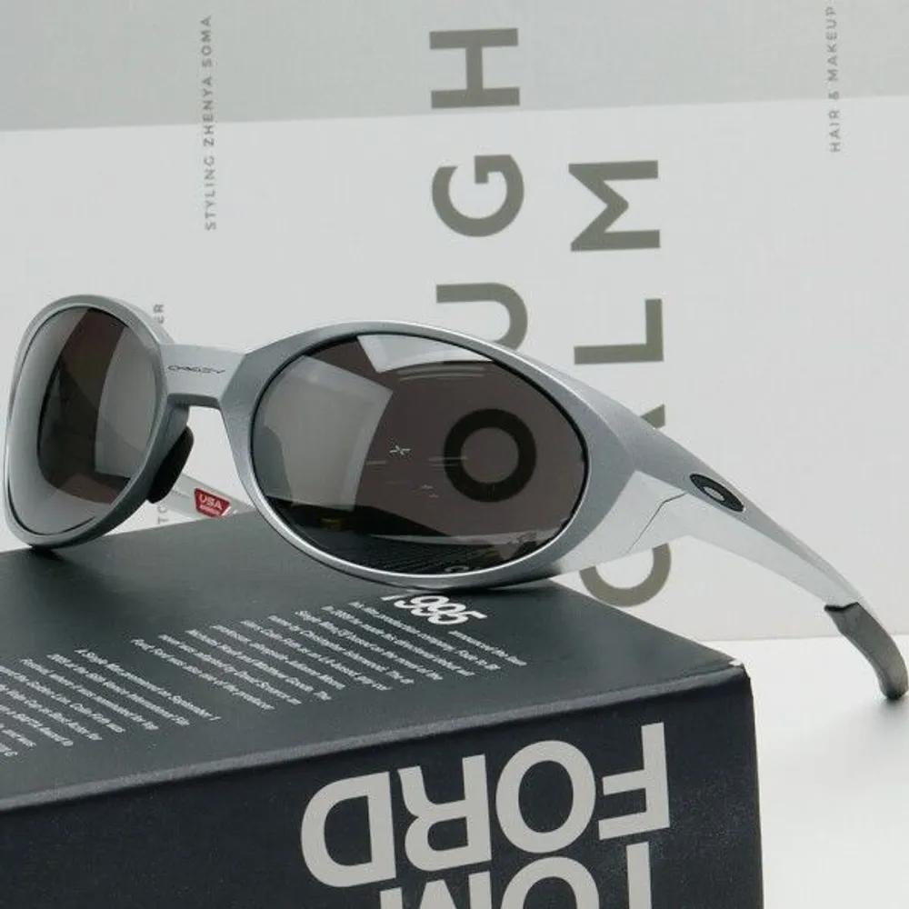 Oakley Polarized Sunglasses Eye Jacket Redux Silver Sports Golf Windproof Riding OO9438 05