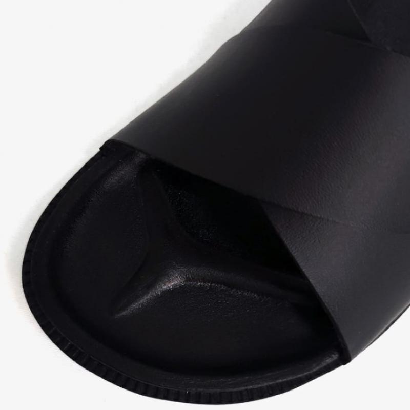 Melting Brown Men Cross Strap Vacation Slipper