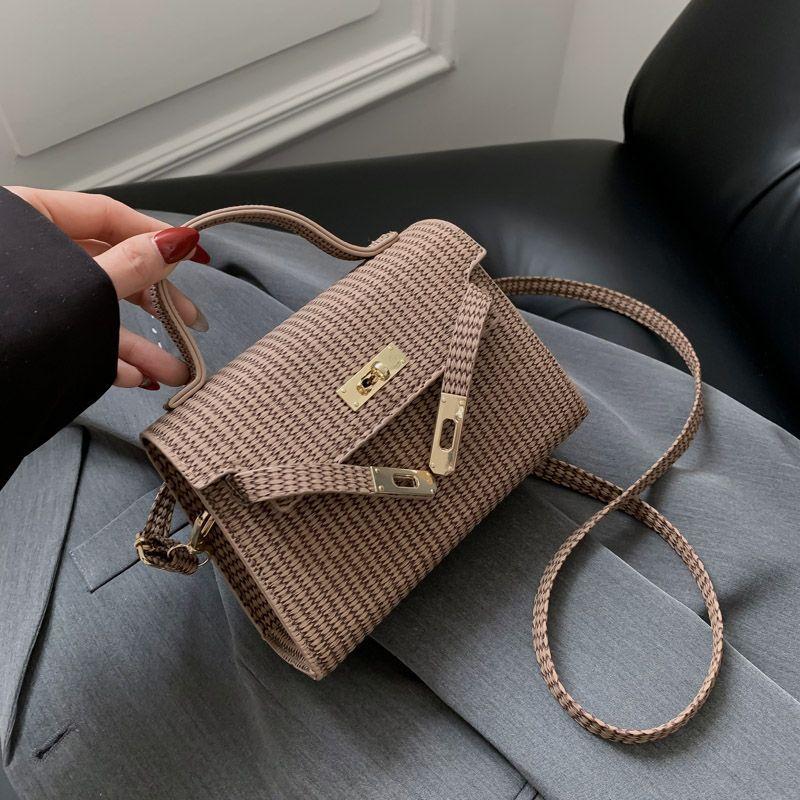 Premium texture small bag women's 2025 new fashion niche shoulder messenger bag foreign style versatile portable Kelly bag