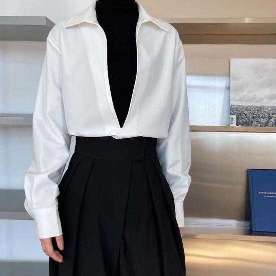 Цветная теплая свободная блузка большого размера с воротником и глубоким однотонным — фото 7