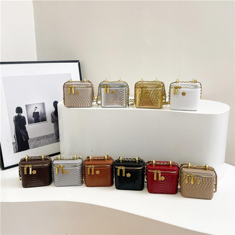 Fashion Crocodile Texture Women Casual Small Square Bag With Chain Golden