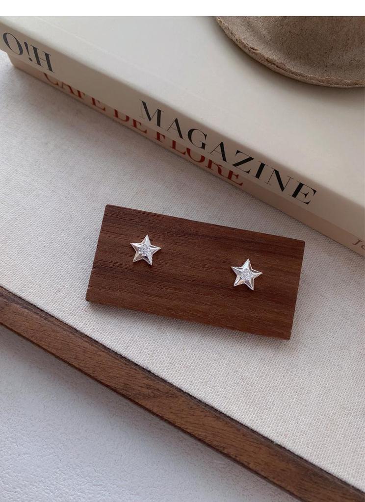 S999 Sterling Silver Star Stud Earrings: Elegant and Versatile Women's Light Luxury Jewelry