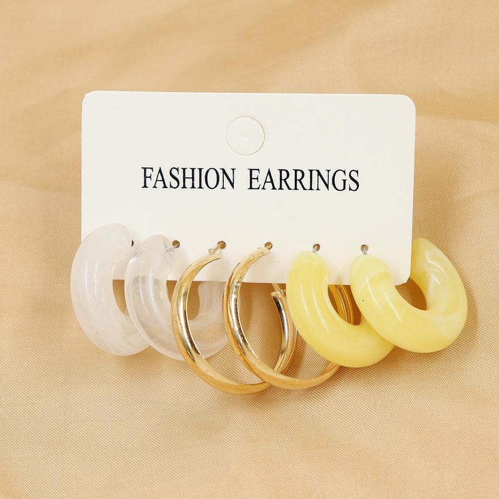 European & American Geometric C-Shaped Hoop Earrings: 6-Piece Gold & Pearl Wire-Wrapped Set for Women