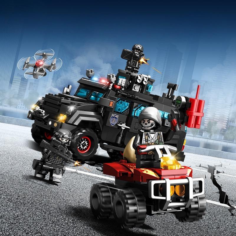 

721pcs City Series Black Special Police Armored Vehicle Patrol Car Building Block Toy