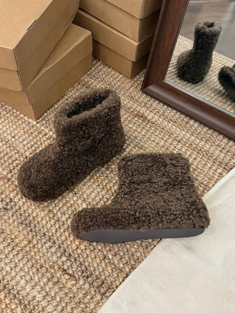 Inner heightening snow boots short boots season piled thickened warm snow cotton shoes fluffy cotton boots