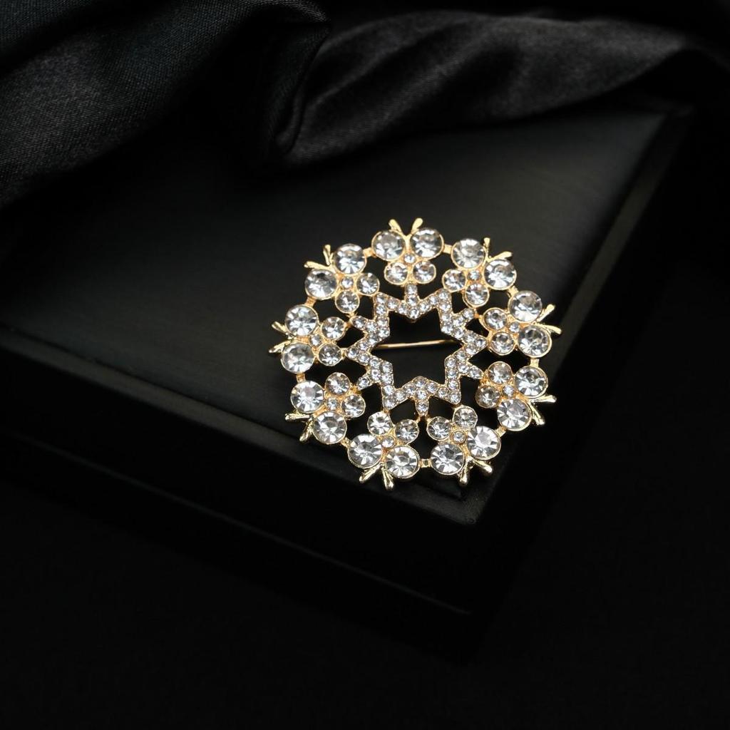 Gold & Diamond Vintage Butterfly Brooch - Versatile Women's Pin Jewelry