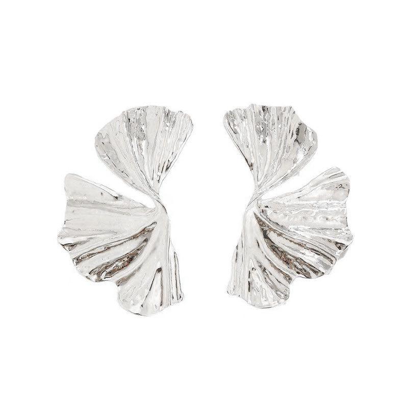 Retro 3D Big Flower Leaf Earrings: High-End Luxury Studs with Exaggerated Style and Fashionable Personality