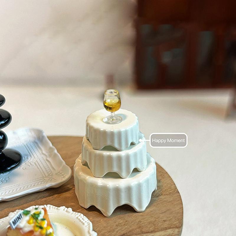 

3 шт. Кукольные аксессуары Игрушка для девочек Масштаб 1/12 Миниатюрный кукольный домик Подставка для торта Десертное украшение Блюдо