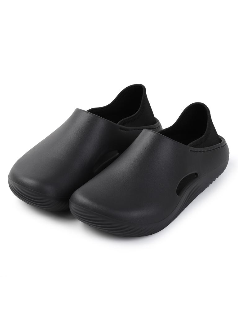 Men Slippers WaterProof Anti Skid Chef Shoe Breathable Slip on Casual Home Slippers Lightweight Beach Sandals Male Garden Clogs