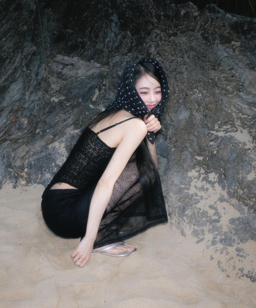 ROSEFRANTZ Lace Bodysuit Sleeveless [Black]