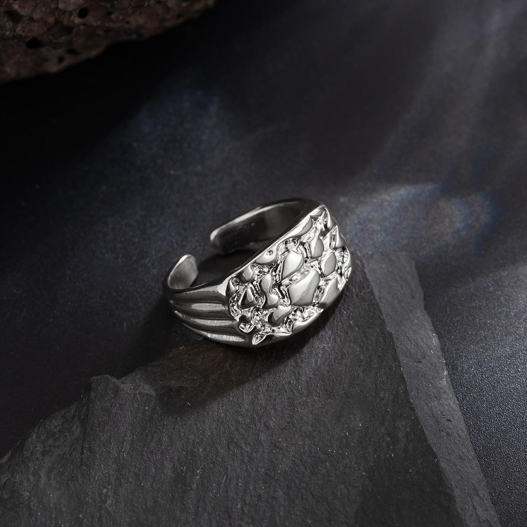 Men's New Natural Texture Alloy Ring Hip Hop Fashion Design Sense Versatile Hand Jewelry