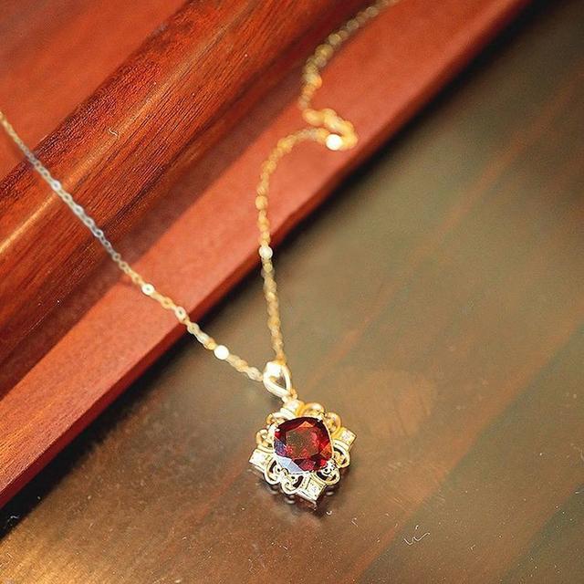 

Новое винтажное красное ожерелье, женское золотого цвета, роскошное женское ожерелье с подвеской для вечеринки, подарок на годовщину, блестящие новые ювелирные изделия 45cm