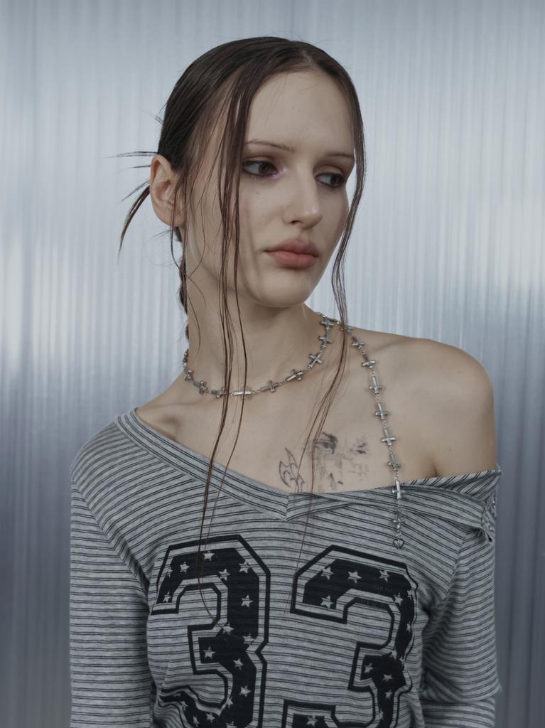 Setup-Exe Drop Cross Necklace/Silver