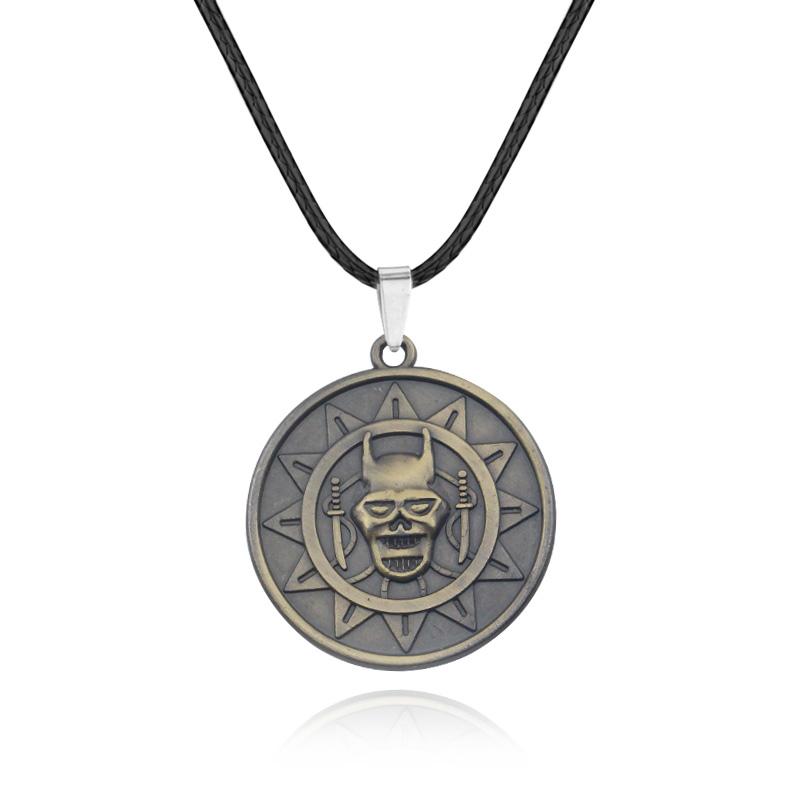 Anime JOJOS BIZARRE ADVENTURE Necklace Kujo Jotaro Arrow Metal Pendant Chain Choker Necklaces Charm Gifts Jewelry