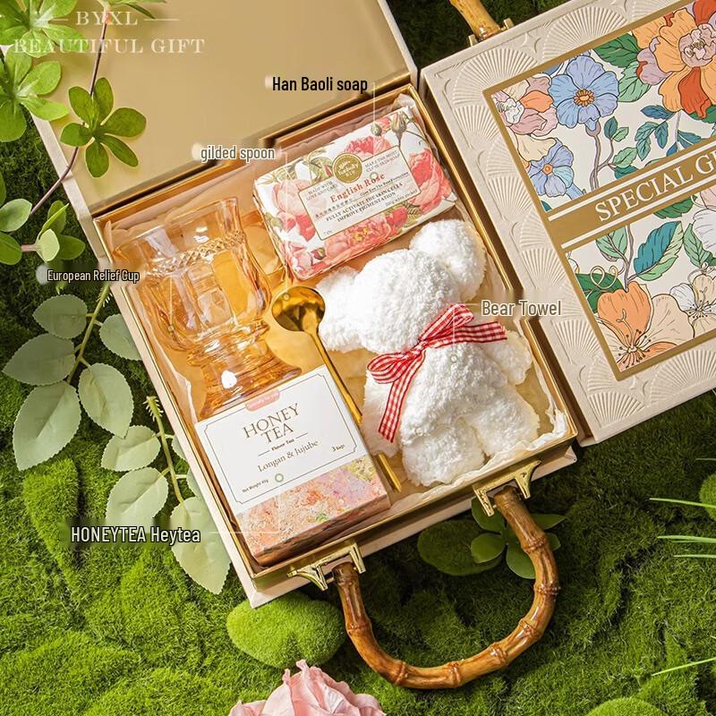 Women s Day Mystery Garden Bamboo Handle Gift Set