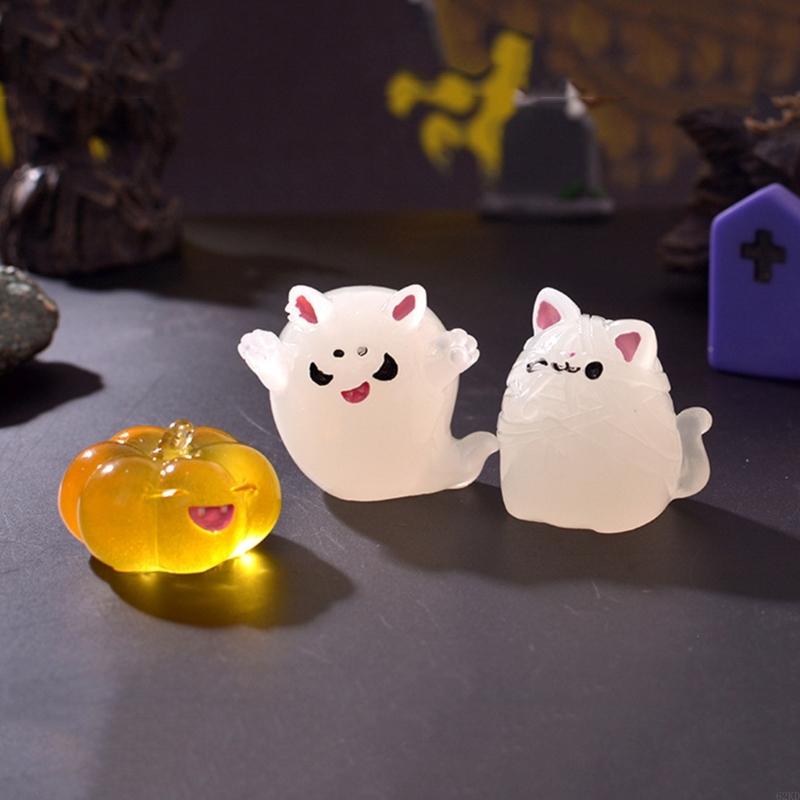 62KD Eerie Halloweens Miniature Ghostly 7Pcs Resins Figures Glows in Dark Ornaments