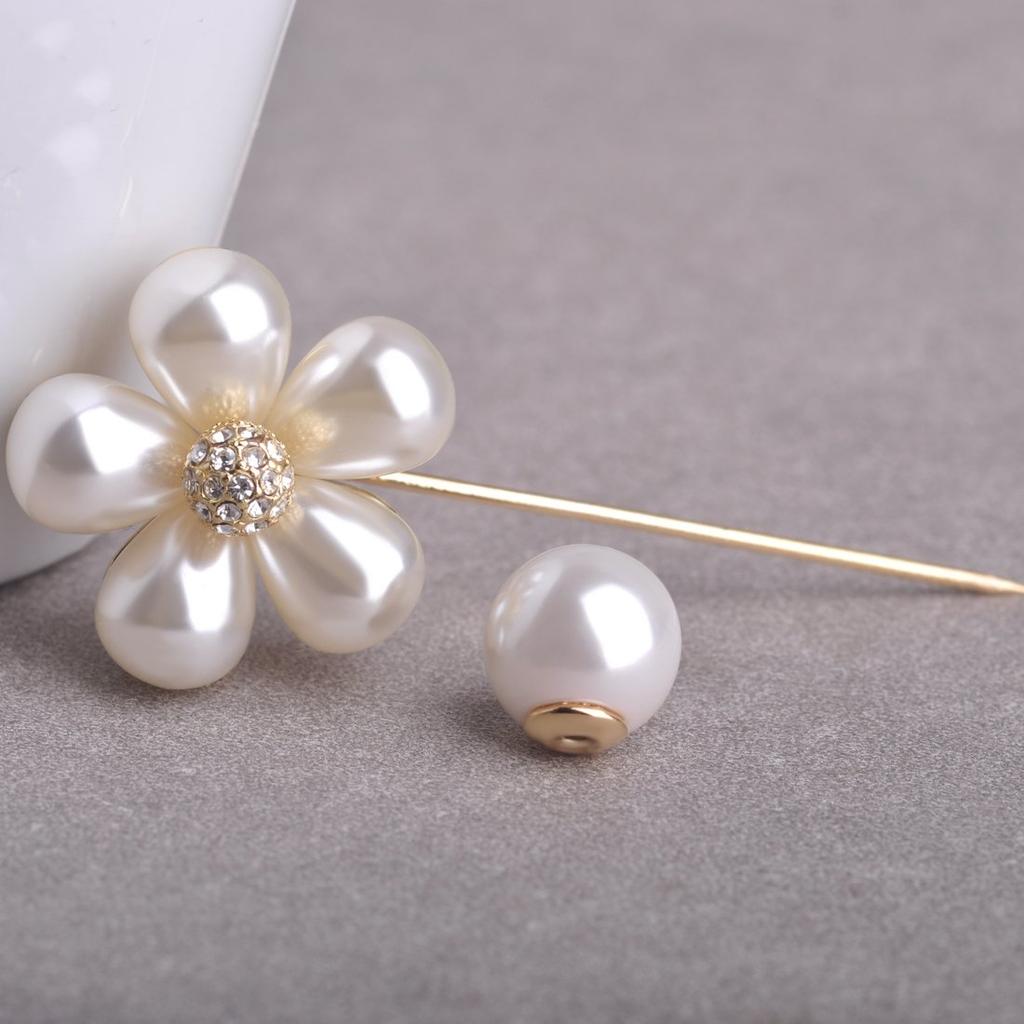 MECHOSEN Pearl Flower Brooch Pin Petal Antique Graduation Ceremony Opening Ceremony Day Gift Day Present Day Day Stylish Scarf Pin Stole Pin Tuck Pin