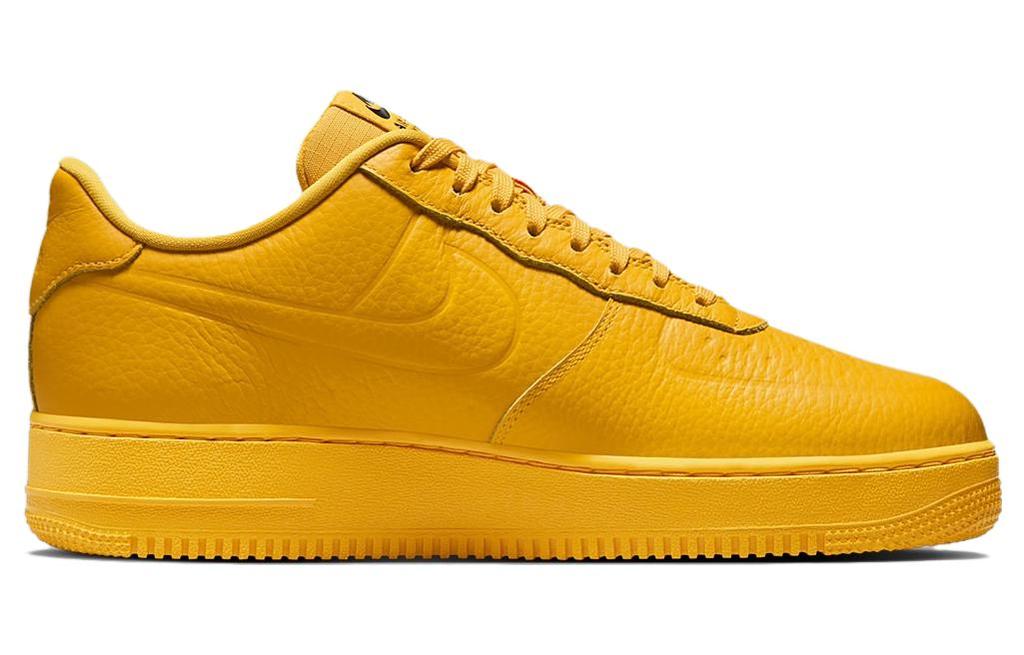 Nike Air Force 1 '07 Pro-Tech University Gold FB8875-700