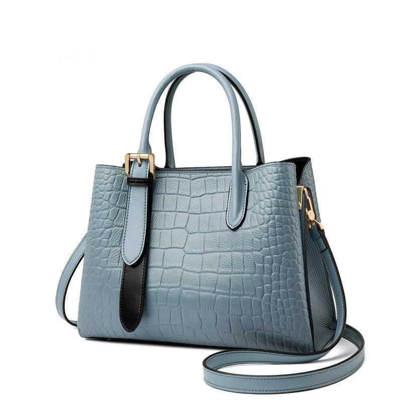 Genuine leather handbag for women, large capacity, new style, trendy, stylish, elegant crossbody commuter bag for women