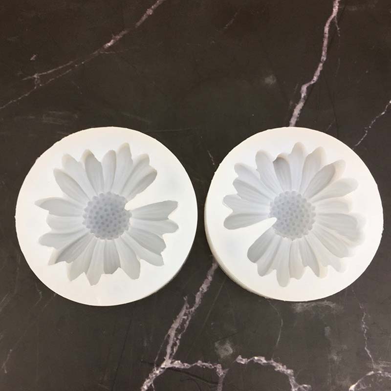 DIY Candle Silicone Mold Daisy Chamomile Flower Candle Wax Mould Handmade Soap Candle Molds Car Aromatherapy Making Home Decor
