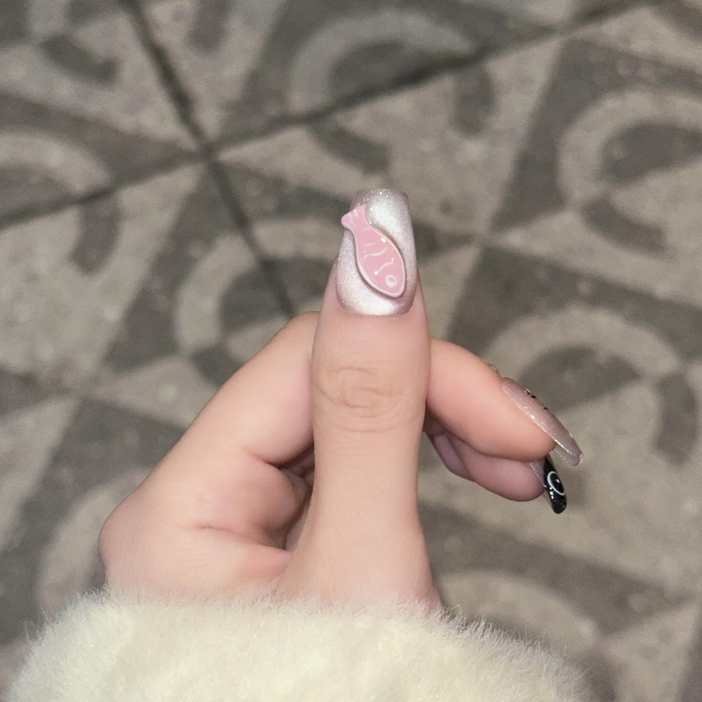 Pure Hand-wearing Armor Cute Daily Short Manicure Hand-painted Cat Pinch Glue Fish Can Be Removed and Reused