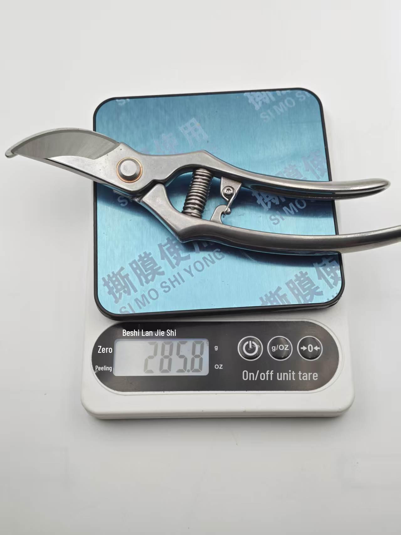 Heavy-Duty Garden Shears for Pruning Trees and Flowers