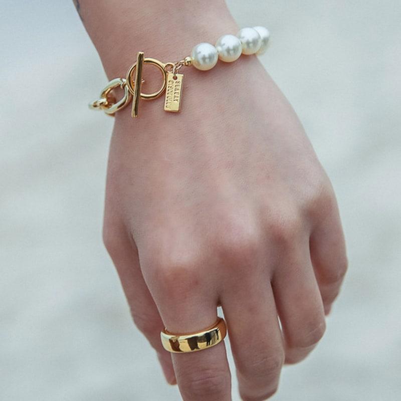 SUNDAY DISCO CLUB PEARL HALF BOLD CHAIN  bracelet GOLD