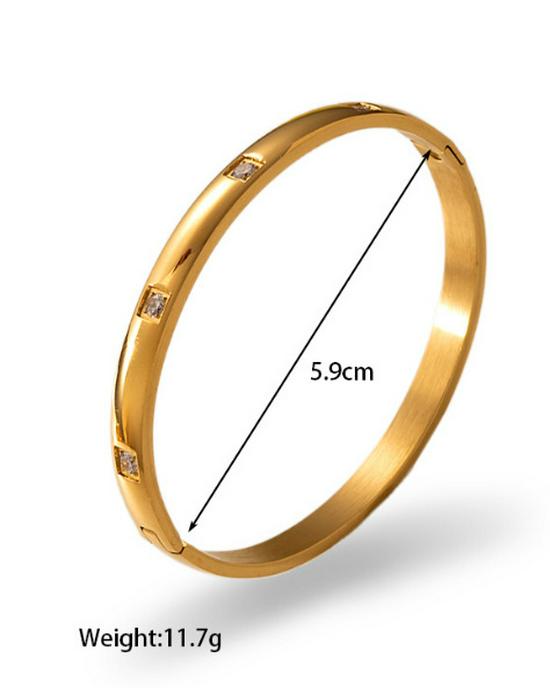 European Luxury Style Hexagram Bracelet: 18K Gold Stainless Steel with Zircon Inlay, Elegant Hand Jewelry for Women.