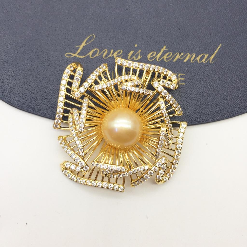 Fashionista BI Prepare exquisite and luxurious large freshwater pearl brooches and pins for autumn and winter sweaters, coats, and accessories