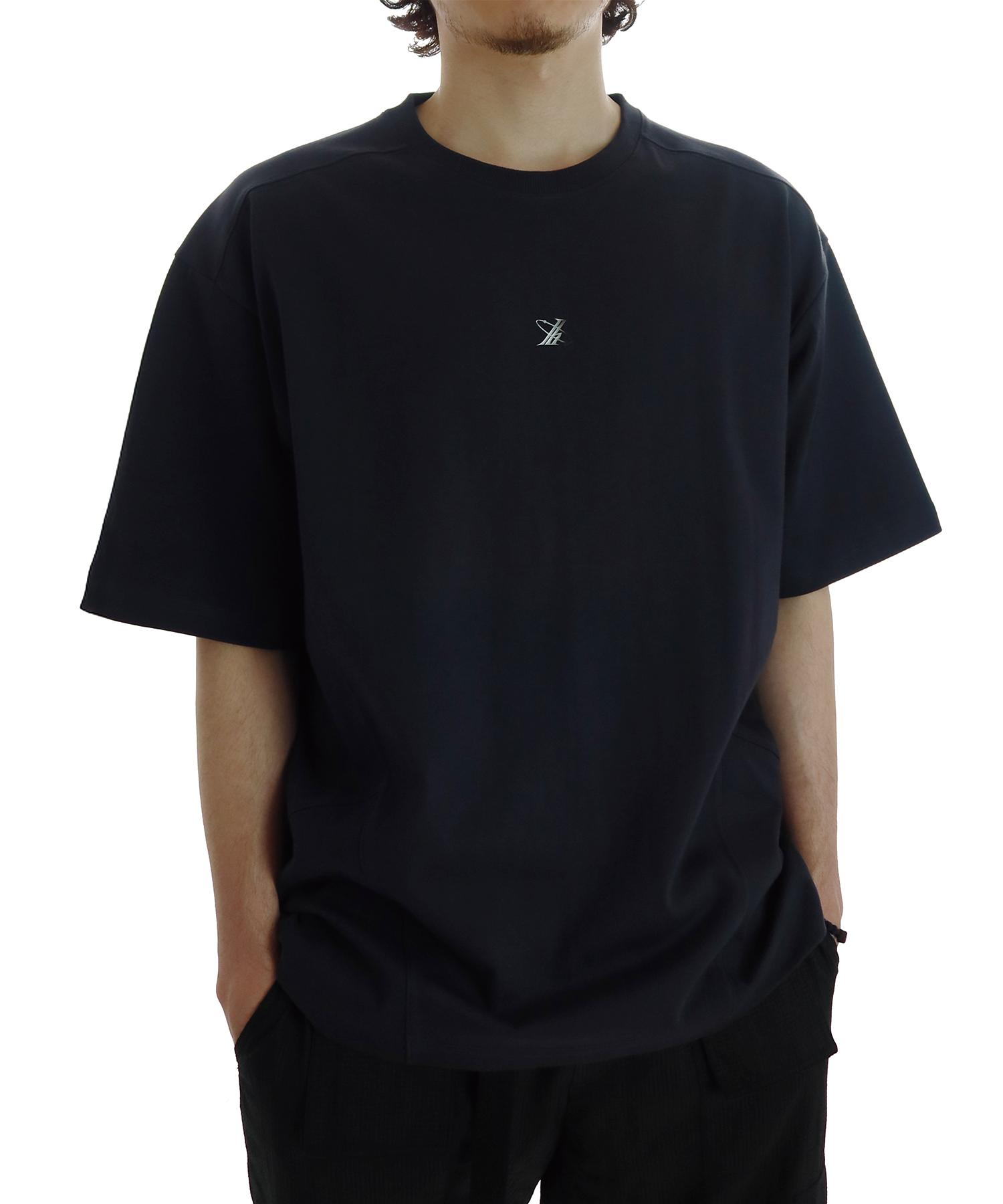 Just Haeng 12-Count Cut-Out Newtro Logo Silver Navy Round Short Sleeve Tee 2Xl