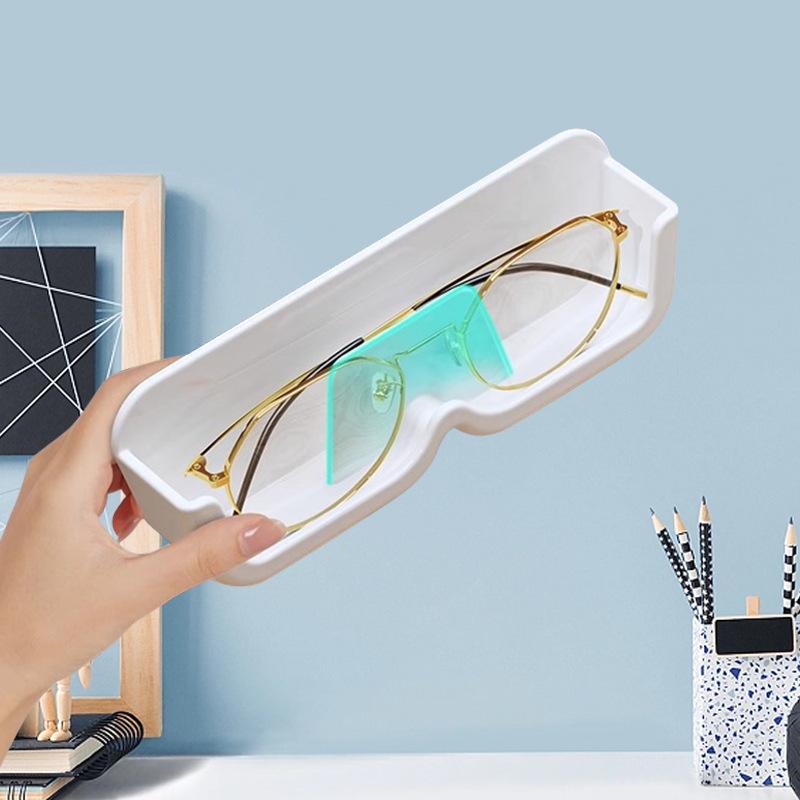 Wall-Mounted Glasses Storage Rack for Myopia and Sunglasses, Punch-Free Display and Organization Solution.